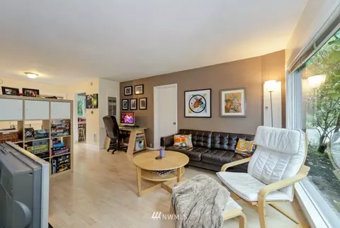 1604 E Spring St, Seattle, WA 98122 photo 7