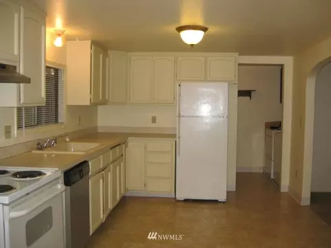 6414 Beverly Ln, Everett, WA 98203 photo 2