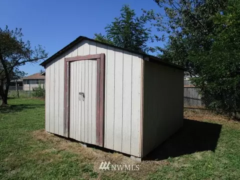 2719 Elmont Ave, Enumclaw, WA 98022 photo 3