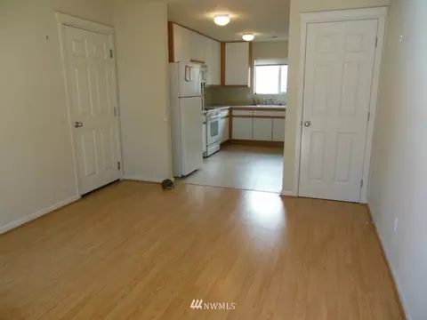 15401 35th Dr SE, Bothell, WA 98012 photo 4