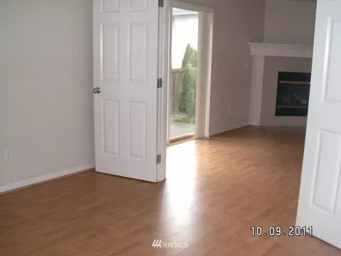 15401 35th Dr SE, Bothell, WA 98012 photo 2