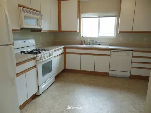 15401 35th Dr SE, Bothell, WA 98012 photo 3