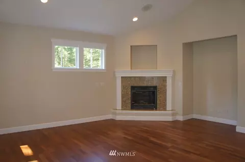 581 E Vine Maple Ln, Union, WA 98592 photo 5