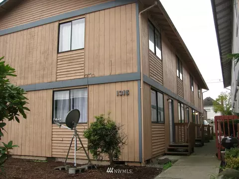 1316 Chestnut St, Everett, WA 98201 photo 1