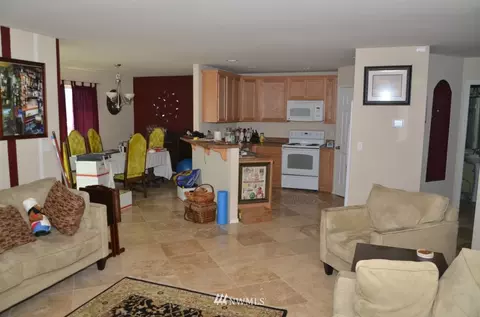 2412 193rd St E, Spanaway, WA 98387 photo 3
