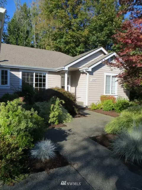 1208 Devon Loop NE, Olympia, WA 98506 photo 2