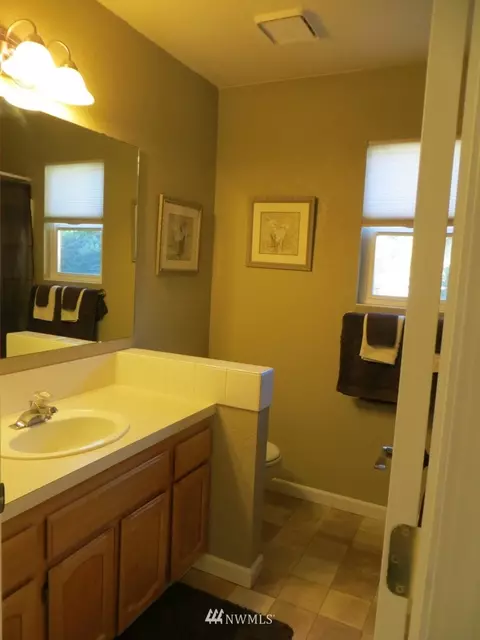 1208 Devon Loop NE, Olympia, WA 98506 photo 15