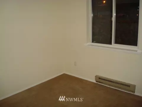 406 E Locust St, Centralia, WA 98531 photo 9