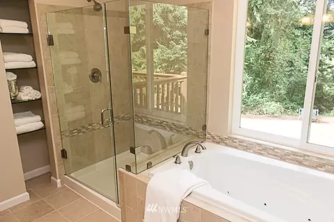 1401 243rd Pl SE, Bothell, WA 98021 photo 2