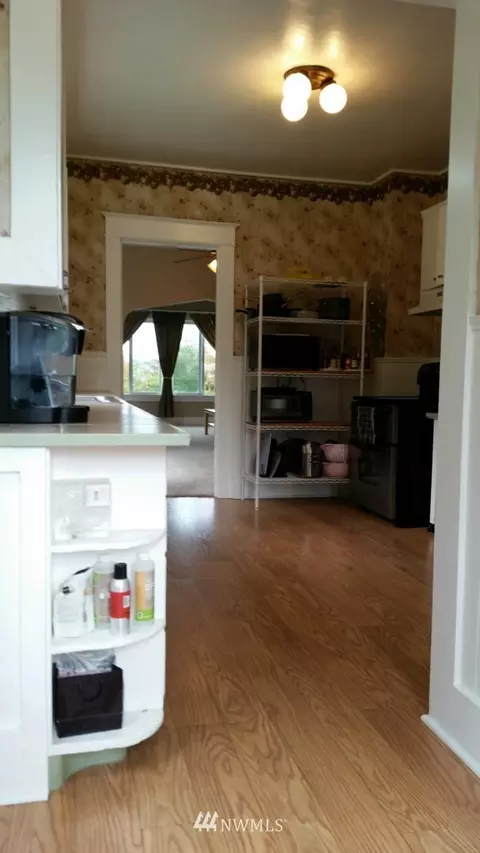 909 Pine St, Everett, WA 98201 photo 11