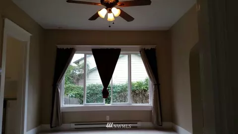 909 Pine St, Everett, WA 98201 photo 4