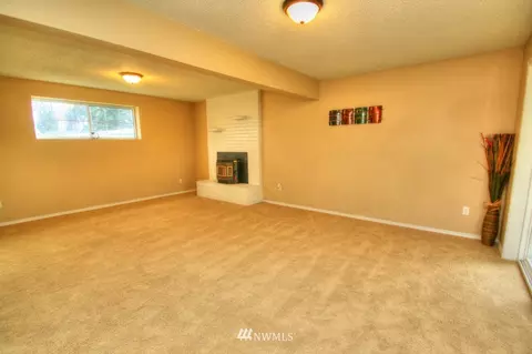 17218 Spanaway Ln E, Spanaway, WA 98387 photo 12