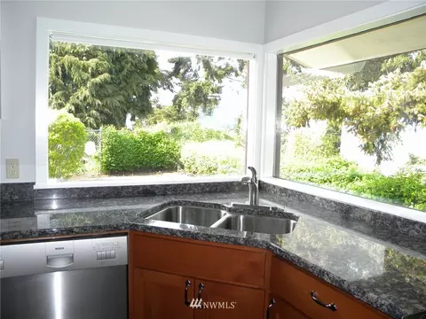 502 Twin View Dr, Sequim, WA 98382 photo 4