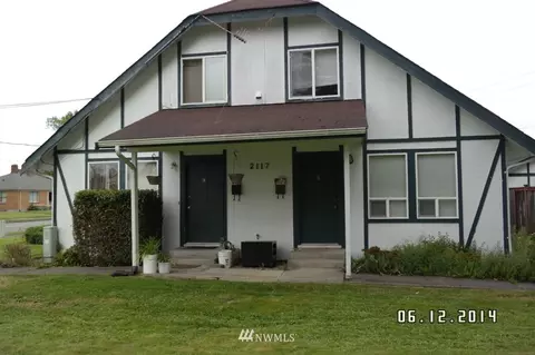 2137 Cole St, Enumclaw, WA 98022 photo 2