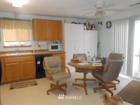 201 Whitley St NW, Orting, WA 98360 photo 4