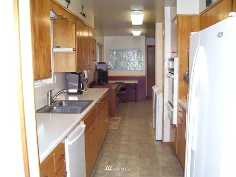 1336 E Pine St, Othello, WA 99344 photo 4
