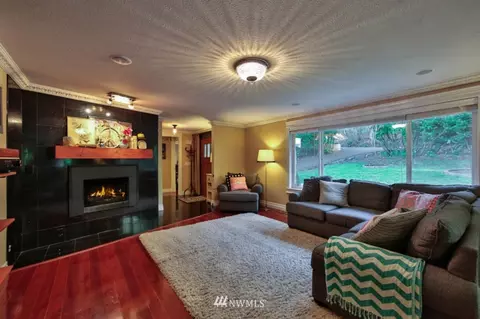 21029 W Richmond Rd, Bothell, WA 98021 photo 4