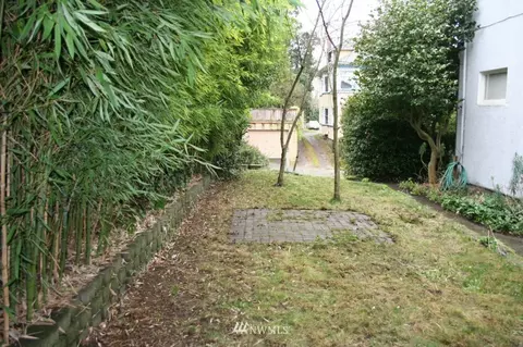 1414 E Spring St, Seattle, WA 98104 photo 8