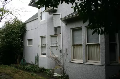 1414 E Spring St, Seattle, WA 98104 photo 6