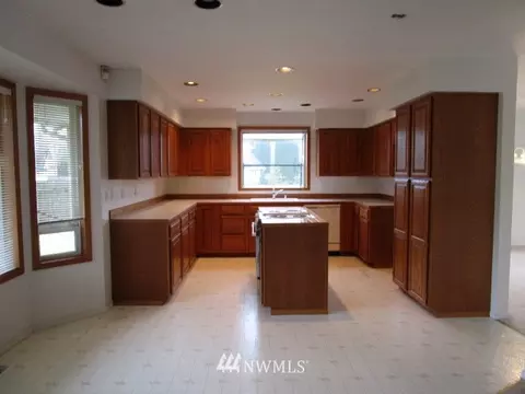 14421 143rd St E, Orting, WA 98360 photo 5