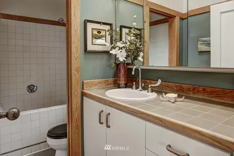 1924 11th Ave E, Seattle, WA 98102 photo 18