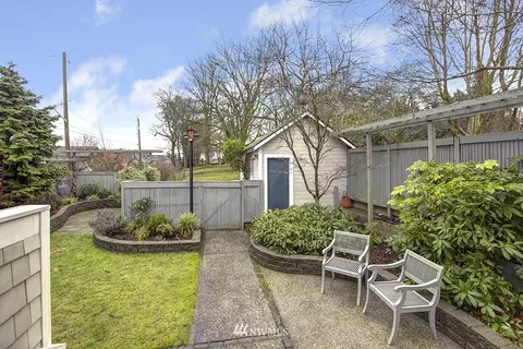 1924 11th Ave E, Seattle, WA 98102 photo 23