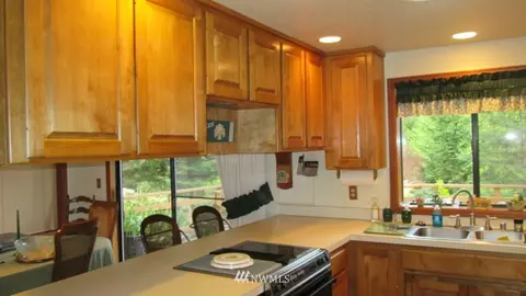 130 Leslie Ln, Sequim, WA 98382 photo 3