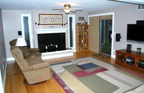 911 93rd St SE, Everett, WA 98208 photo 8