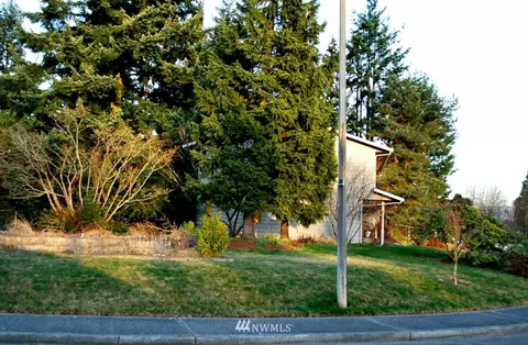 911 93rd St SE, Everett, WA 98208 photo 2