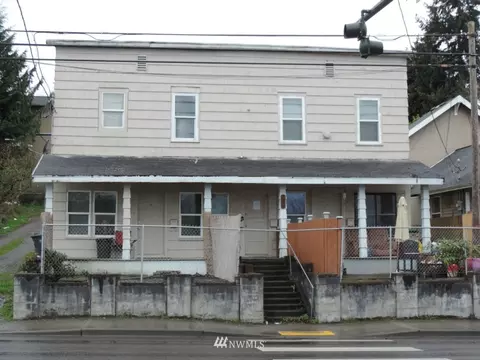 724 E Marine View Dr, Everett, WA 98201 photo 1