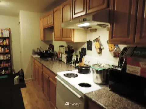 724 E Marine View Dr, Everett, WA 98201 photo 11