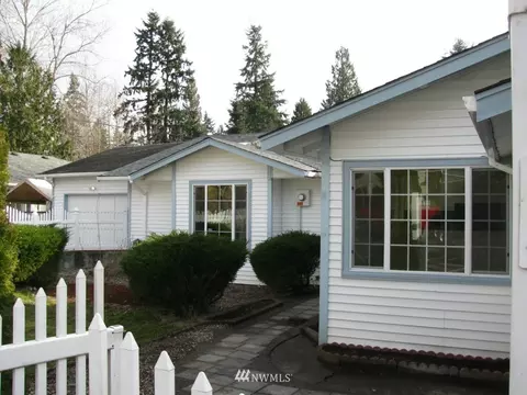 127 105th St SE, Everett, WA 98208 photo 1