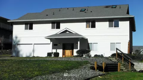 800 Brigadoon Blvd, Sequim, WA 98382 photo 2