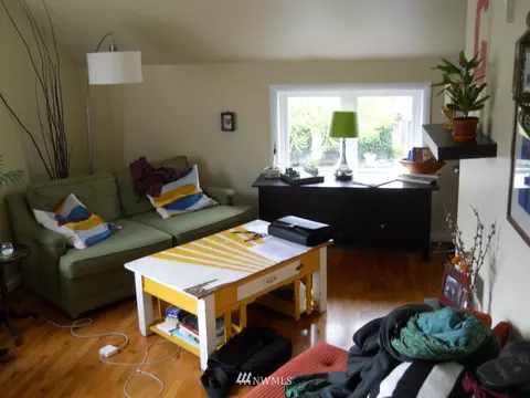 910 E Prospect St, Seattle, WA 98102 photo 6