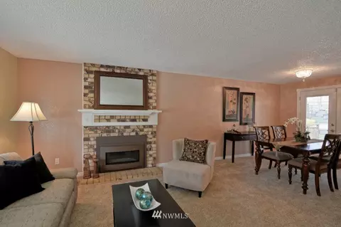 16920 17th Ave SE, Bothell, WA 98012 photo 4