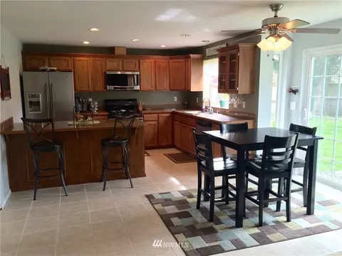 14408 143rd St E, Orting, WA 98360 photo 4