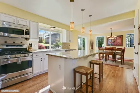 5220 N 49th St, Ruston, WA 98407 photo 4
