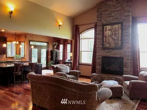 1115 408th St E, Roy, WA 98580 photo 6