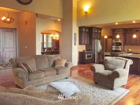 1115 408th St E, Roy, WA 98580 photo 4