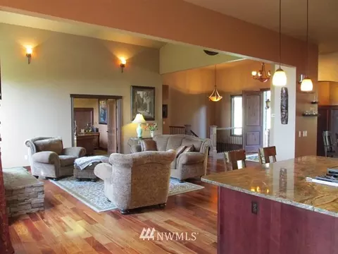 1115 408th St E, Roy, WA 98580 photo 7