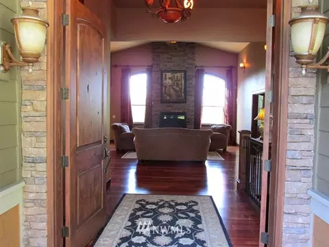 1115 408th St E, Roy, WA 98580 photo 2