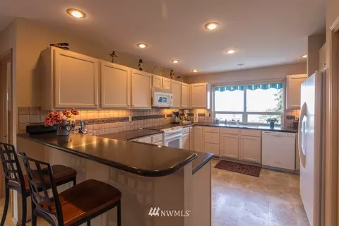 403 Fox Holw, Sequim, WA 98382 photo 3