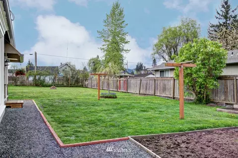 310 Bridge St SE, Orting, WA 98360 photo 4