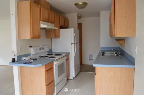 317 E 30th St, Bremerton, WA 98310 photo 11