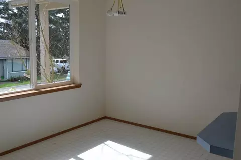 317 E 30th St, Bremerton, WA 98310 photo 6