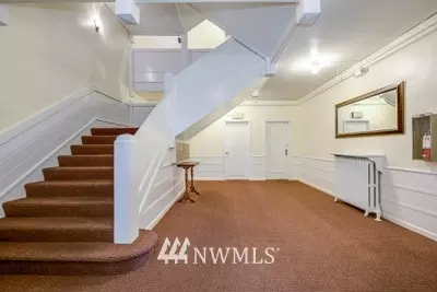 1803 E John St, Seattle, WA 98112 photo 6