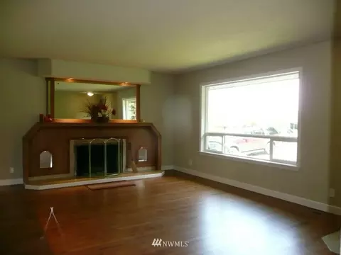 4720 W View Dr, Everett, WA 98203 photo 2