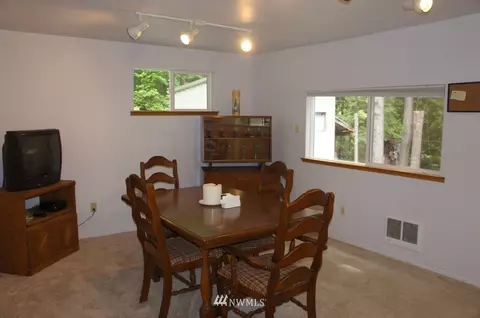 60 Point View Ave, Brinnon, WA 98320 photo 5