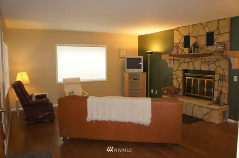 60 Point View Ave, Brinnon, WA 98320 photo 3