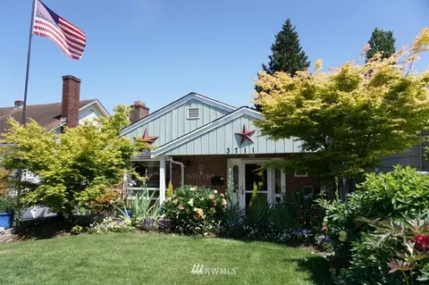 3711 Rockefeller Ave, Everett, WA 98201 photo 1
